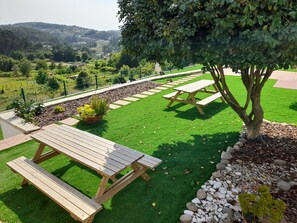 Garden - Coliving The VALLEY Portugal countryside retreat for digital nomads and remote workers (Vale de Cambra)