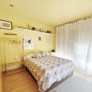 9 slaapkamers, een strijkplank/strijkijzer, wifi, beddengoed