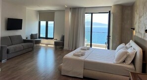 Suíte luxo | Escrivaninha, quartos à prova de som, Wi-Fi de cortesia