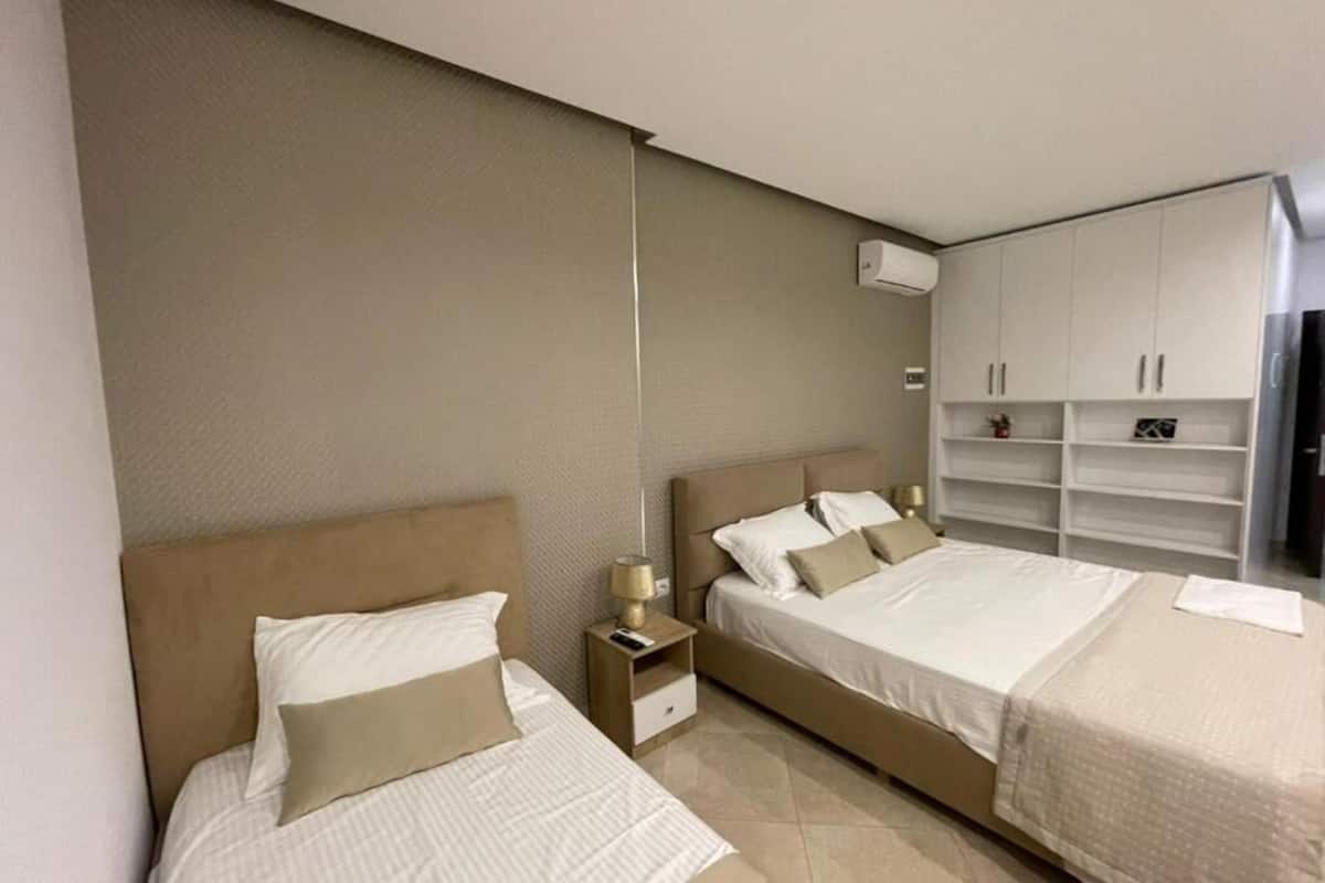 1 bedroom, desk, soundproofing, free WiFi
