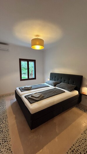 3 bedrooms, free WiFi, bed sheets