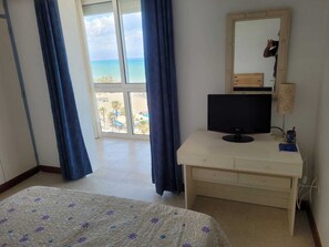 2 chambres, fer et planche Ă repasser, Wi-Fi, draps fournis