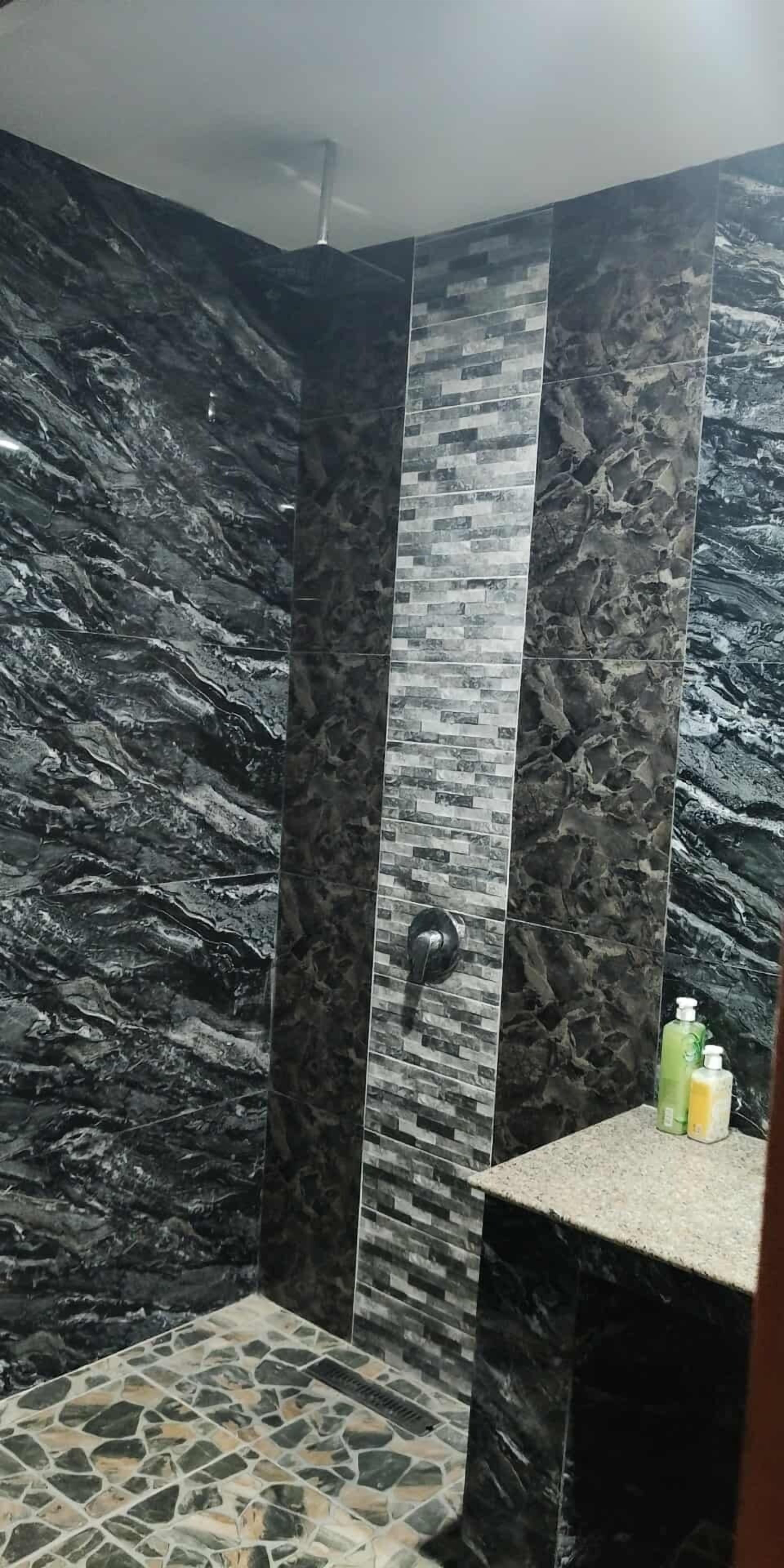 Family Room | Bathroom