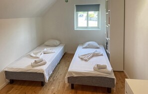 3 Schlafzimmer, Bügeleisen/Bügelbrett, Reisekinderbett, kostenloses WLAN