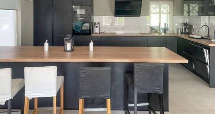 3 bedroom beautiful home in Vintrie