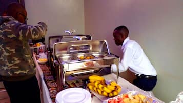 Free daily cooked-to-order breakfast