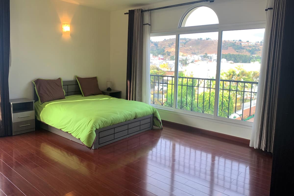 Signature Apartment, 2 Bedrooms, Garden View