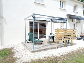 Appartement de base, Plusieurs lits | Terrasse/patio