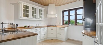 Amazing home in Spjald with WiFi