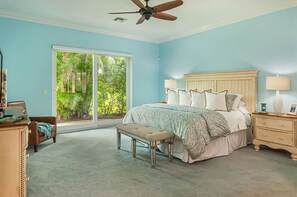 3 bedrooms, WiFi, bed sheets - Gorgeous  home  in Gated community  with pool 3 blocks to beach.  Sleeps 6-8 (Vero Beach)
