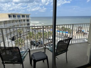 Interior - Top Floor Oceanfront Studio with Balcony and Pools. (Daytona Beach)