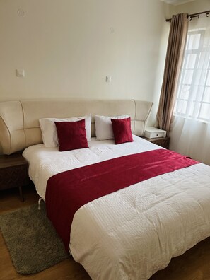 2 Schlafzimmer, Bügeleisen/Bügelbrett, WLAN, Bettwäsche