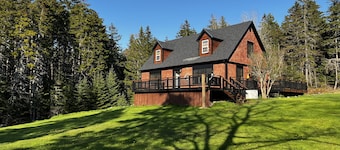 Crystal Cove is a lovely new offering this 2023 season! The home is quietly located in Stonington and has direct ocean access. Follow the Oceanville Road until you reach this lovely property. The house has 4 bedrooms (3 queen rooms and a bunk room)