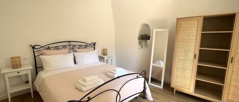 1 室のベッドルーム、アイロン / アイロン台、旅行用ベビーベッド、WiFi