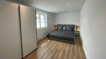 2 Schlafzimmer, Bügeleisen/Bügelbrett, WLAN