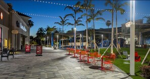 屋外ダイニングエリア