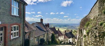 Lower Farm Cottage - sleeps 4 guests in 2 bedrooms