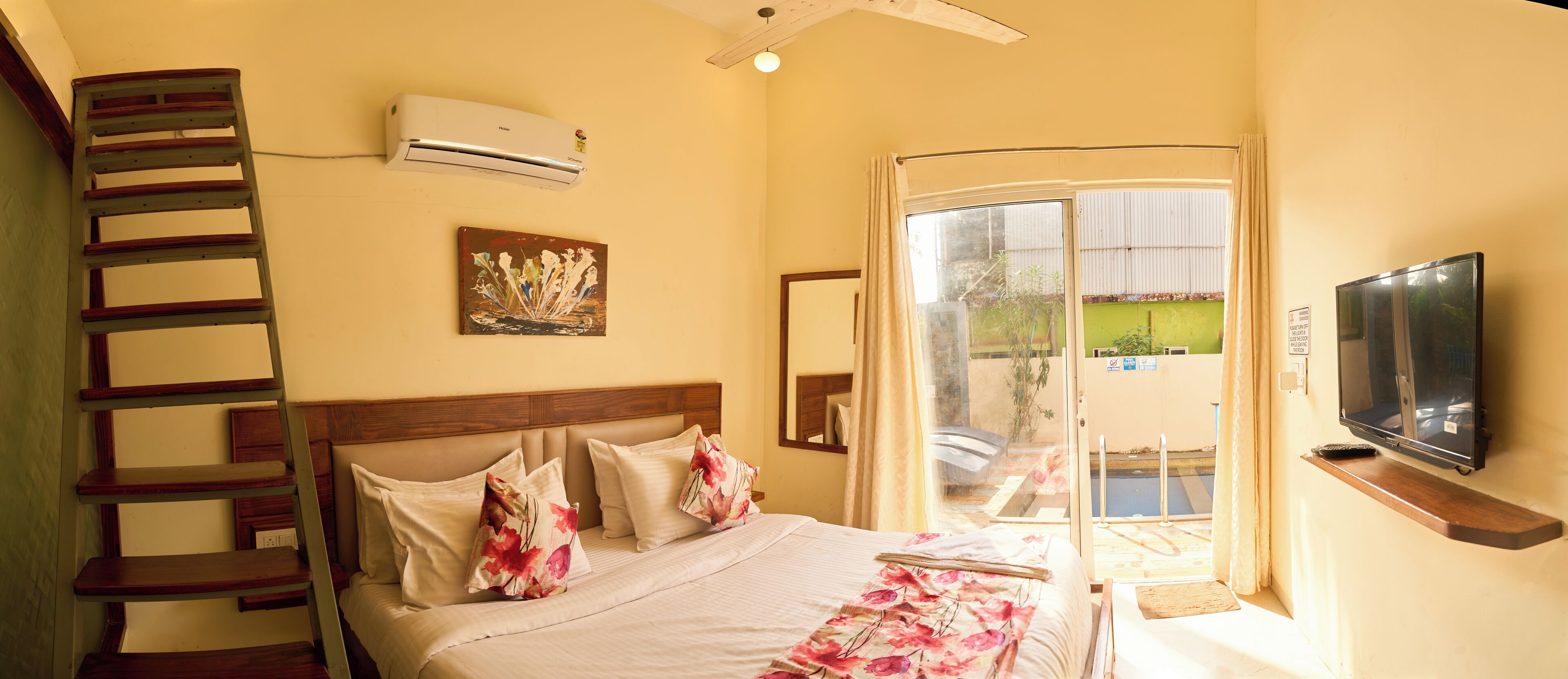 1 bedroom, Egyptian cotton sheets, premium bedding, minibar