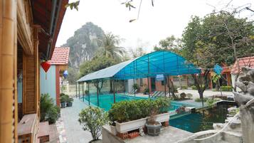 Standard Double Room Single Use | Minibar, desk, soundproofing, iron/ironing board