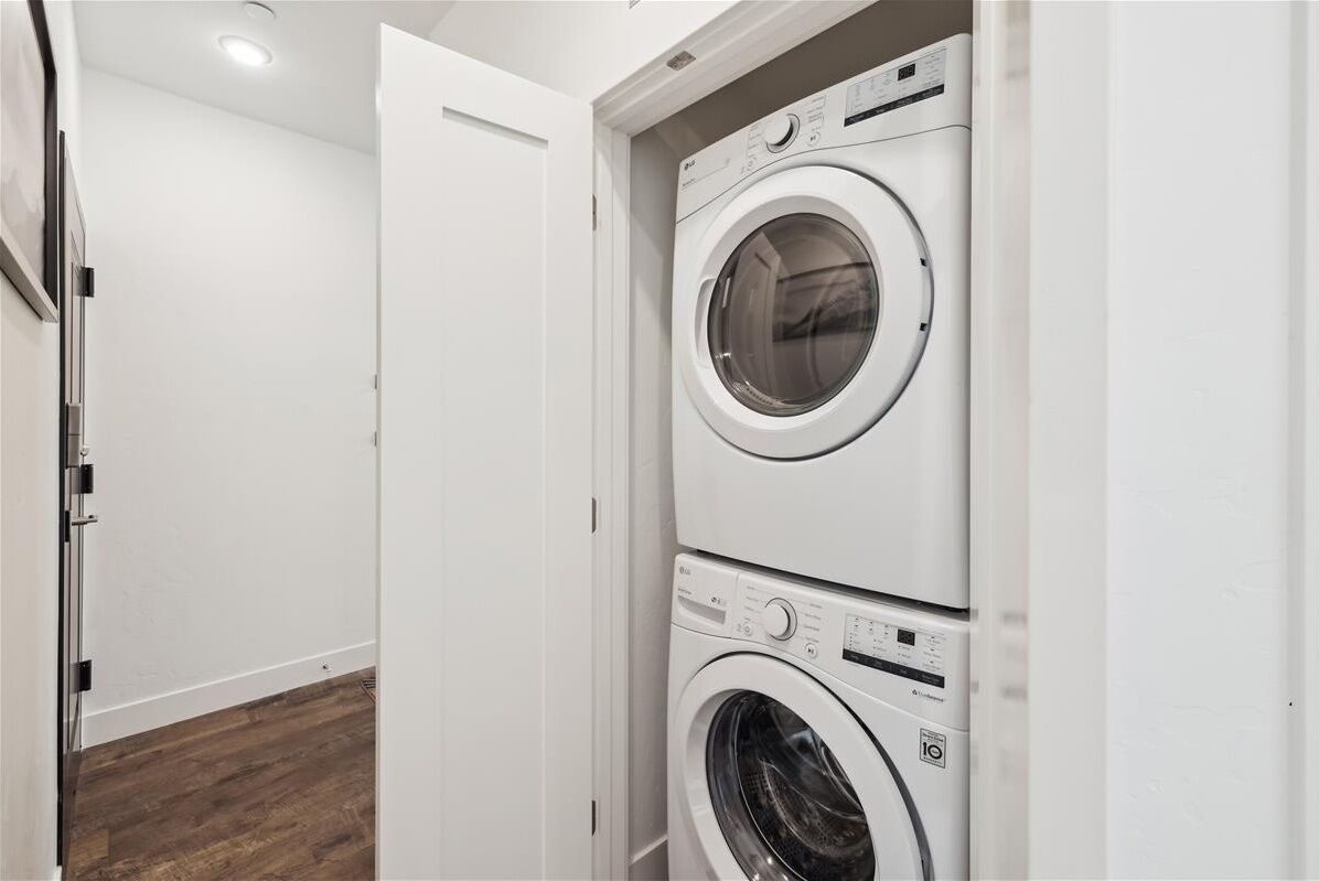 Condo, 2 Bedrooms | Interior