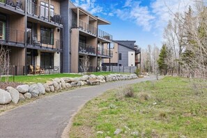 Condo, 2 phòng ngủ | Ngoại thất