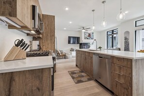 Condo, 2 Bedrooms | Private kitchen | Fridge, oven, coffee/tea maker, toaster - River West 522 2 Bedroom Condo by RedAwning (Silverthorne)