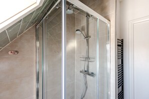 Shower, towels