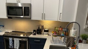 Private kitchen - Pretty Plush Place  (Dallas)