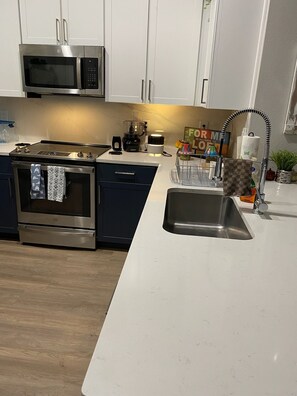 대용량 냉장고, 전자레인지, 오븐, 식기 세척기