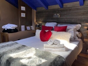 1 bedroom, desk, WiFi, bed sheets - Le Petit Nid D'amour (Montriond)