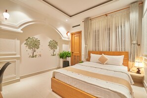 Superior Double Room | Desk, free WiFi, bed sheets