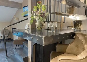 Interior - Amazing loft in an old building (Montriond)