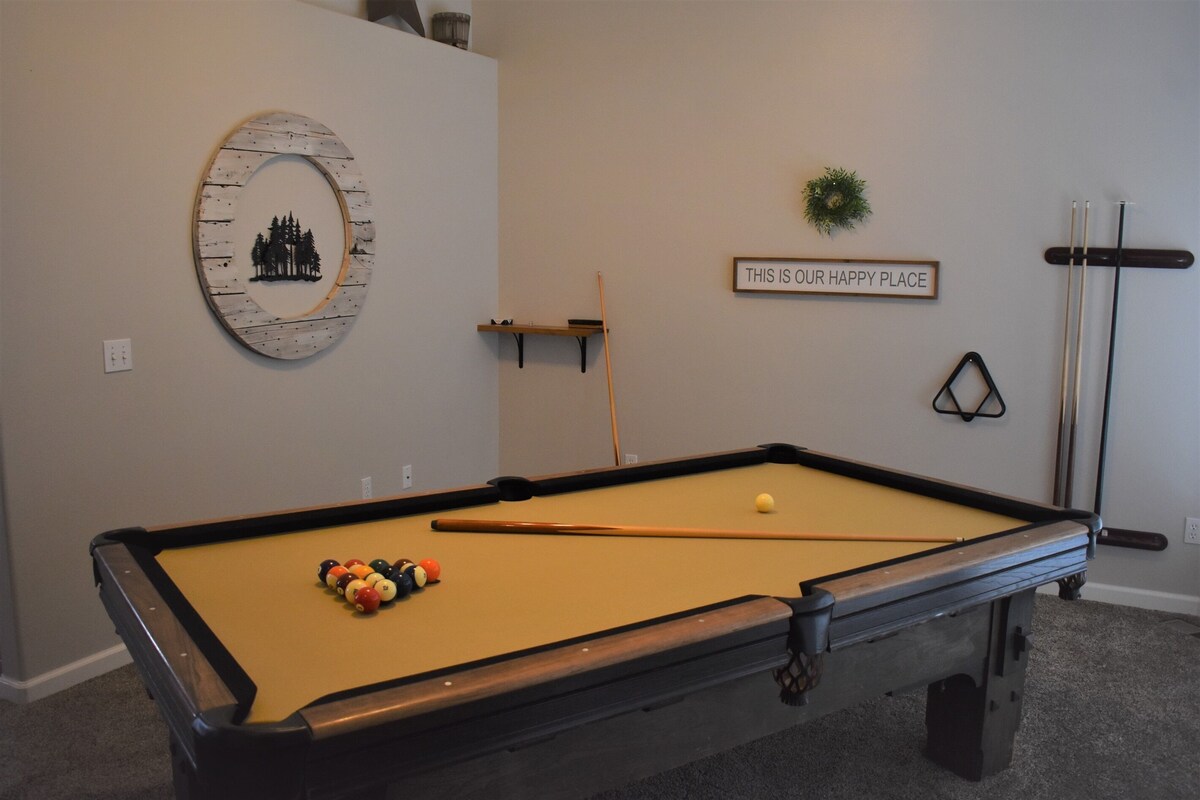 Large Yard~Great Location~Pet Friendly~Fast Wifi