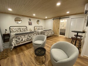 1 habitación, tabla de planchar con plancha, wifi y ropa de cama 