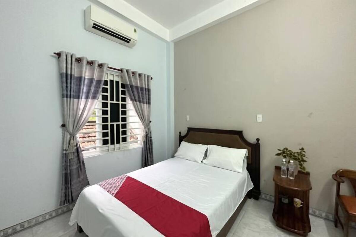 1 bedroom, desk, laptop workspace, free WiFi