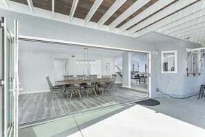 Dining - ~OPEN 6/2-4! Beachy Lagoon Getaway! Pool & Spa, Pets OK, Remodeled!~ (Carlsbad)