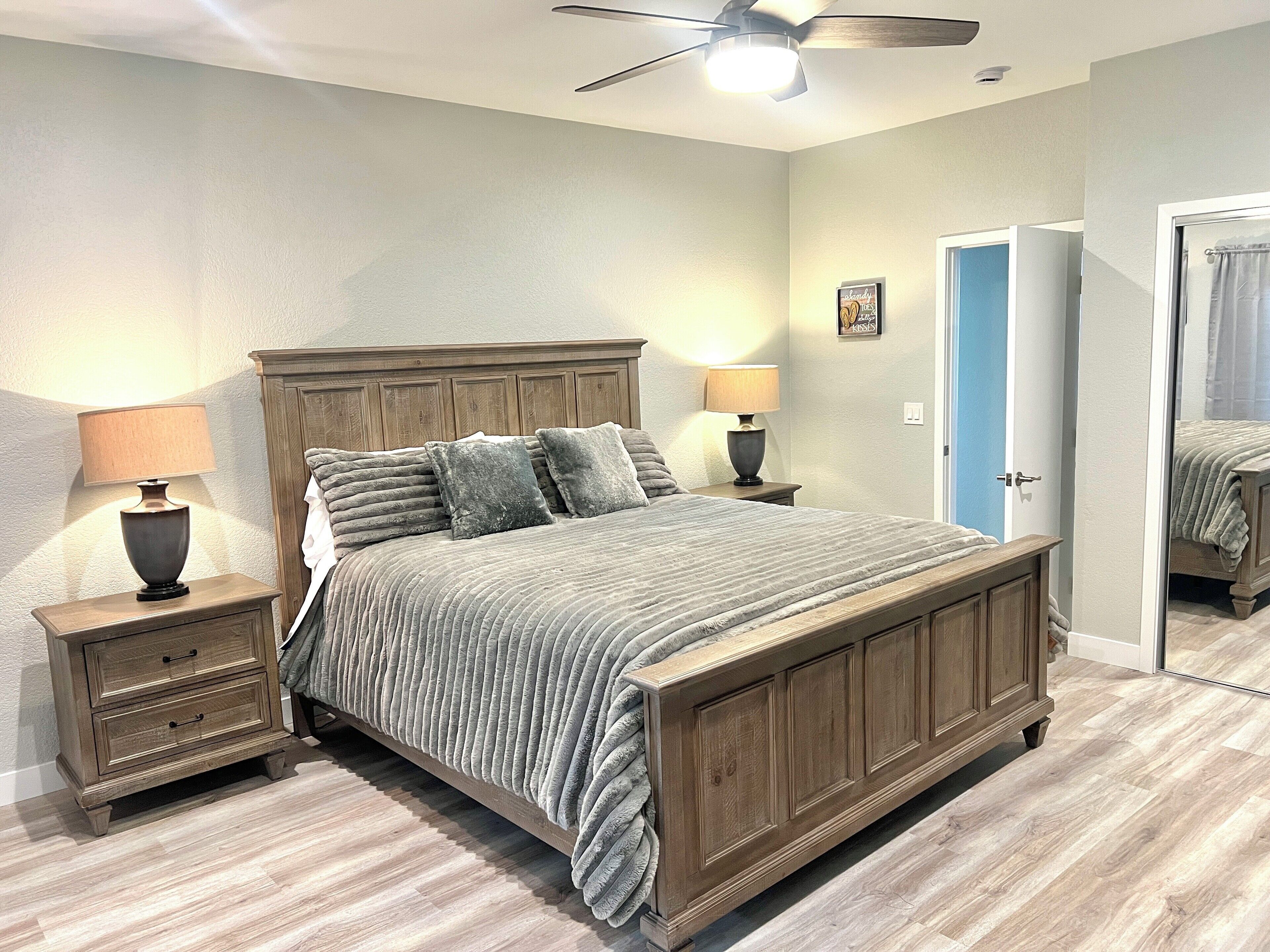 6 bedrooms, iron/ironing board, travel crib, free WiFi