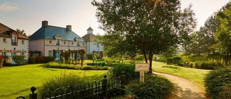 Enceinte de lâhĂ©bergement