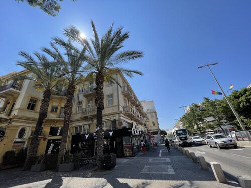 godson Guest House down town haifa
Close to the city center
