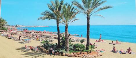 Sun loungers, beach towels