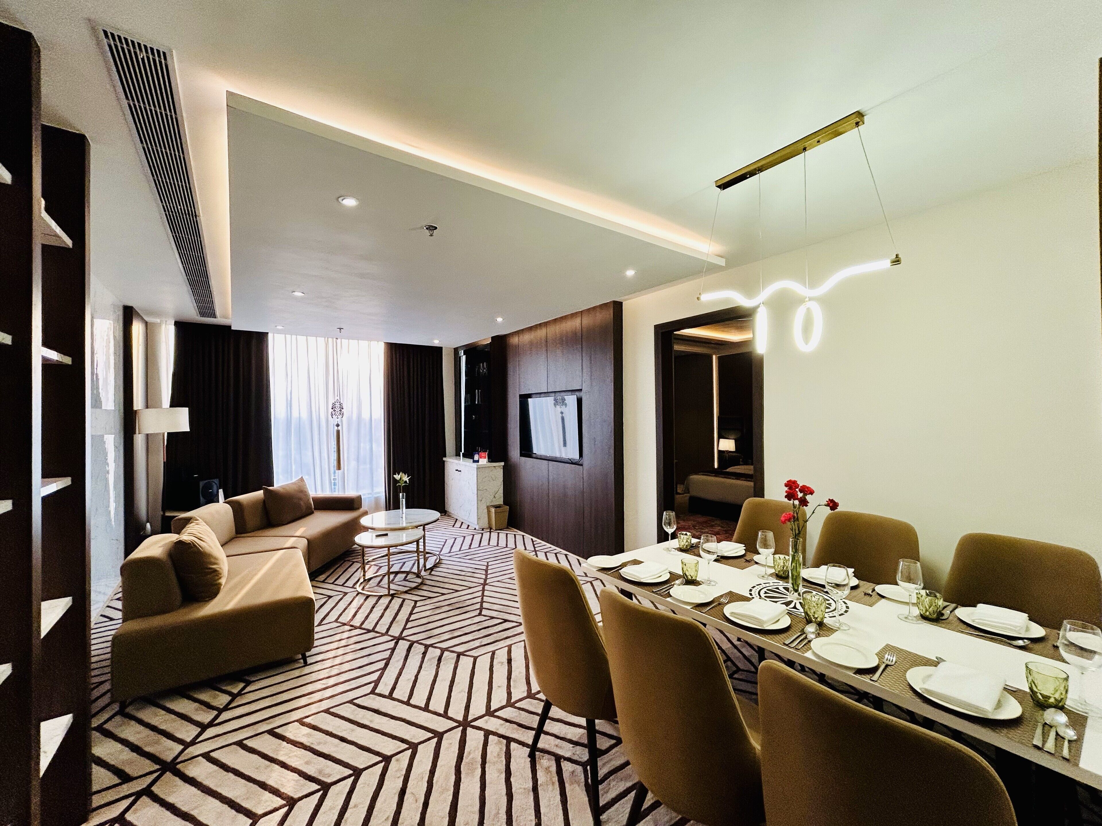 Suite, 1 King Bed | Living area | 43-inch LED TV with digital channels