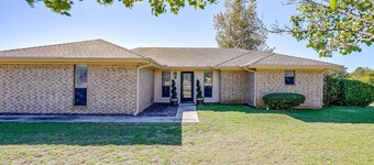 Clover House, Pool, Game Room