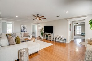 Smart-tv, een open haard en videospelletjes