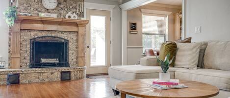 Smart-TV, Kamin, Videospiele