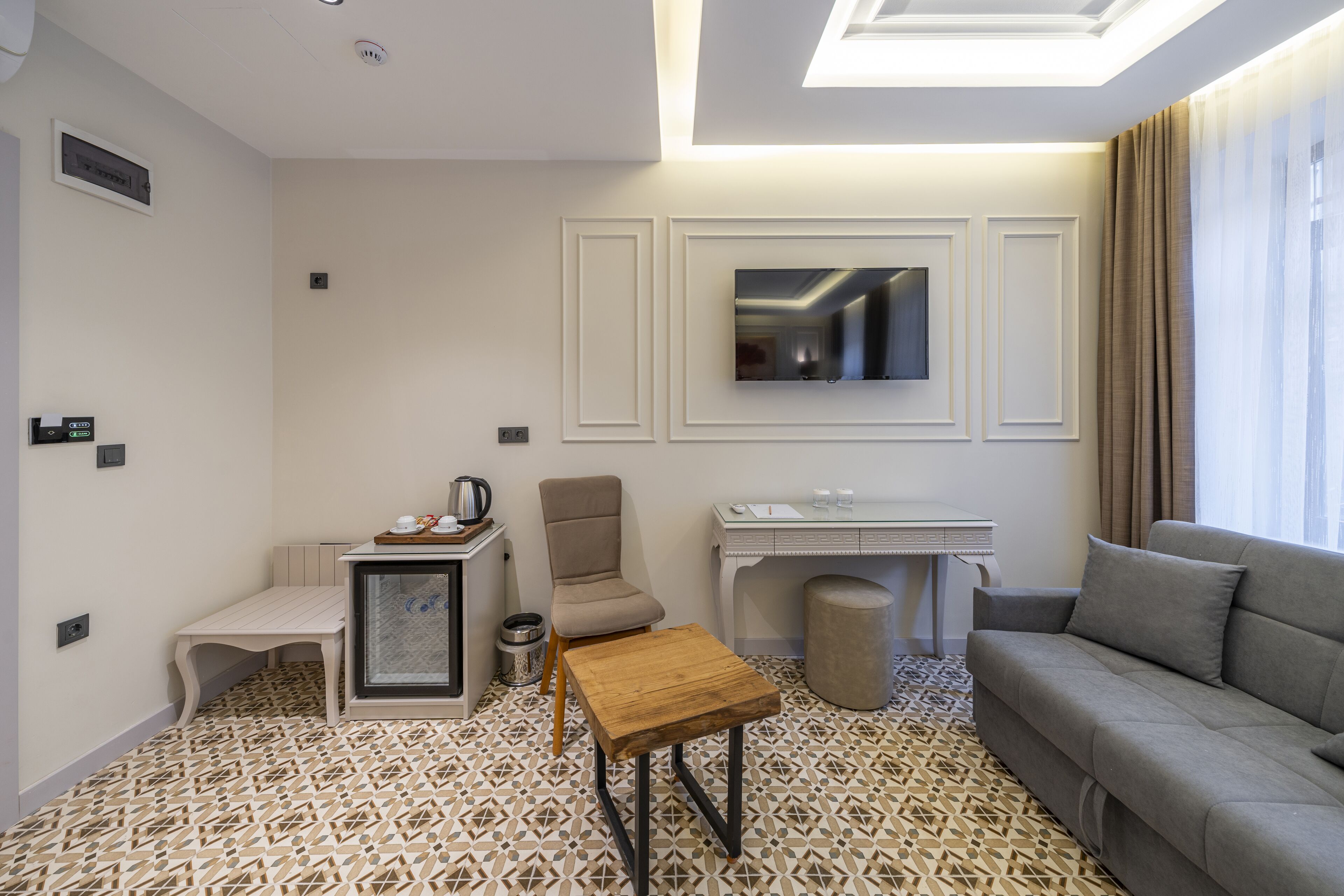 Superior Double or Twin Room | Minibar, in-room safe, individually decorated, desk