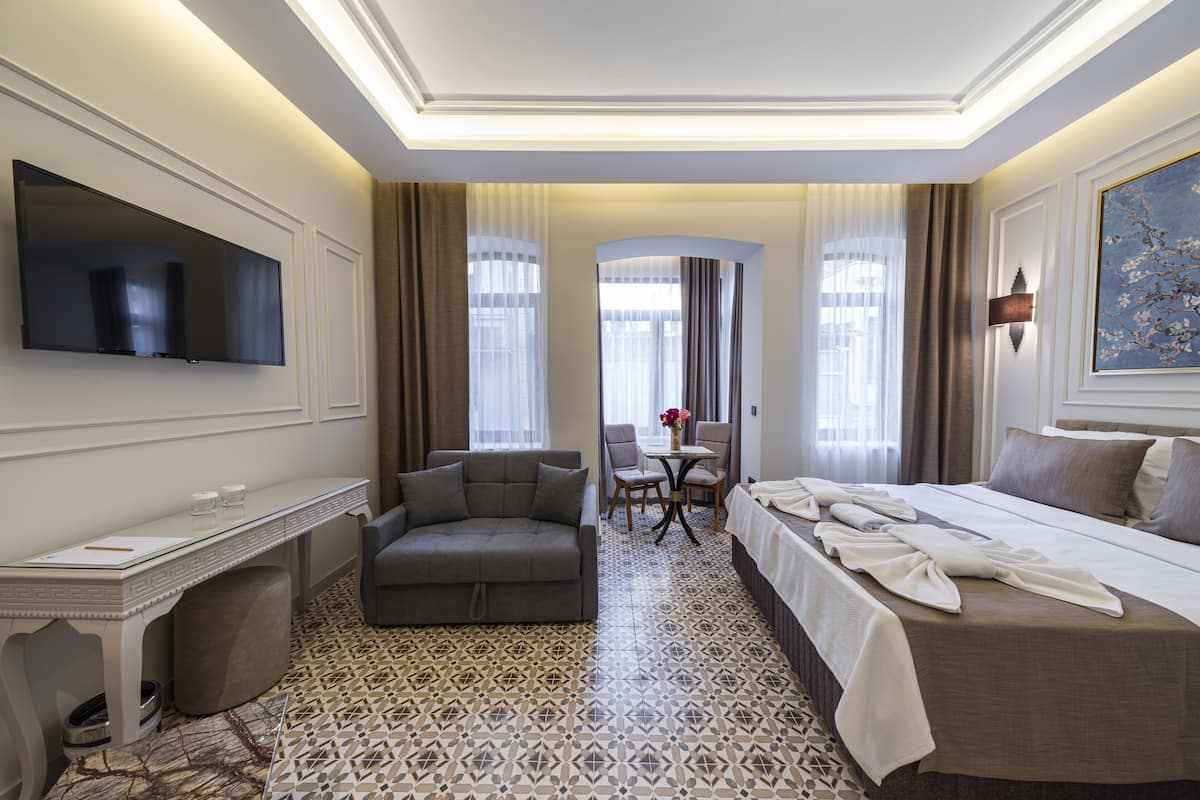 Exclusive Double or Twin Room