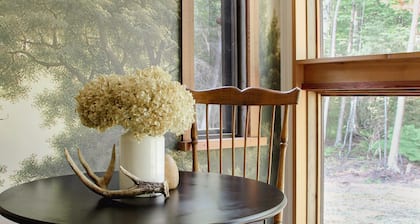 ✦Sauna ✦5 min to Lake Superior Beaches ✦15 min to downtown GM ✦In Maple Forest