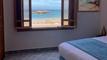 Deluxe Double Room | In-room safe, individually decorated, individually furnished, desk