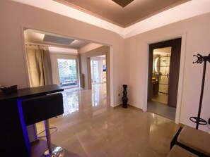 Dining - High Standards Apartment Downtown Athina (Athens)