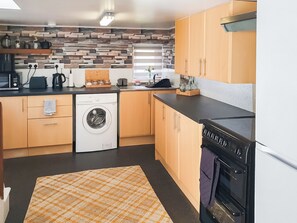 High chair - 3 bedroom accommodation in Fraserburgh (Fraserburgh)